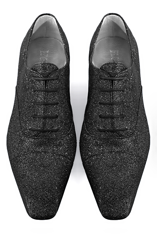 Gloss black lace-up dress shoes for men. Square toe. Flat leather soles. Top view - Florence KOOIJMAN